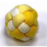 img_5036_knitted_ball_yellow